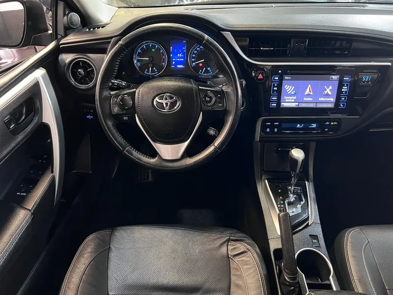 Toyota Corolla Preto