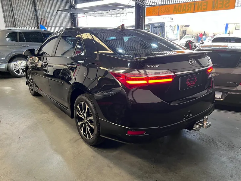 Toyota Corolla Preto
