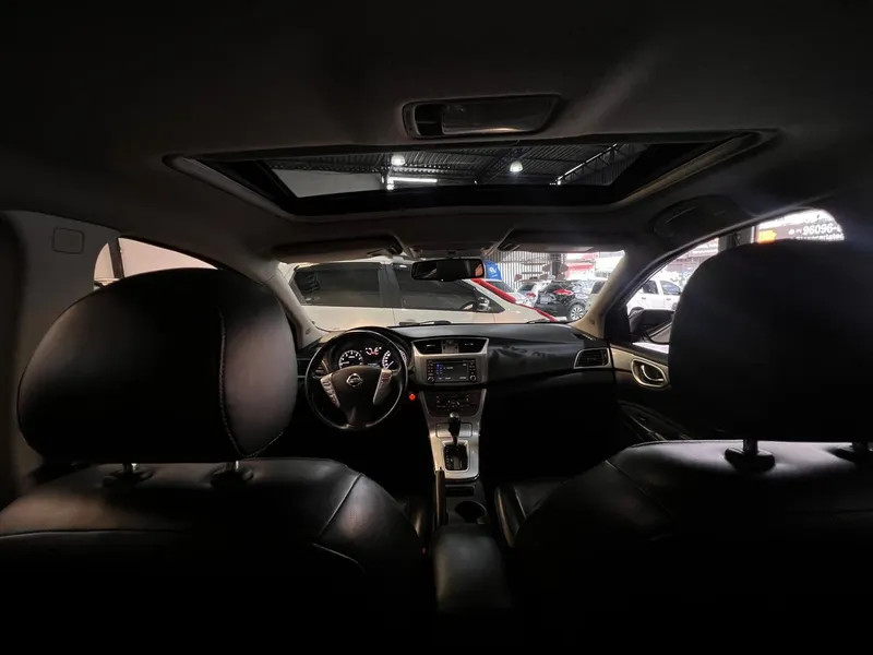 Nissan Sentra Prata