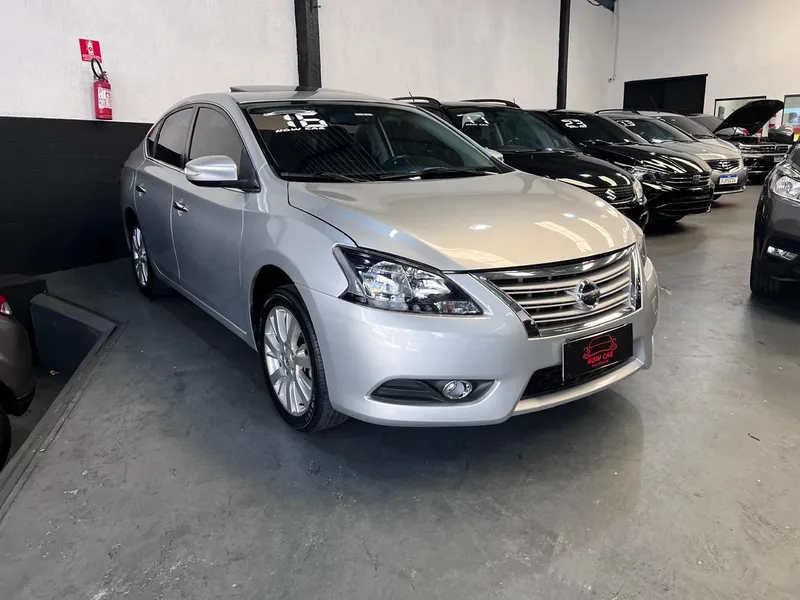 Nissan Sentra Prata