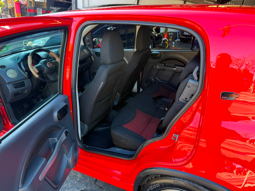 Fiat Uno Vermelho