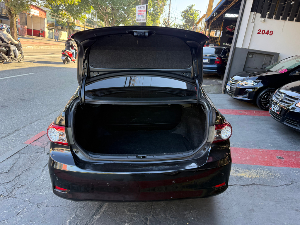 Toyota Corolla Preto