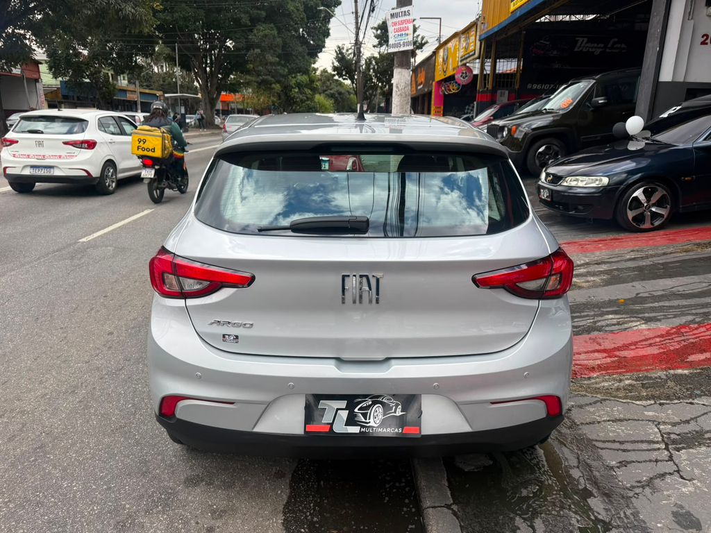 Fiat Argo Prata