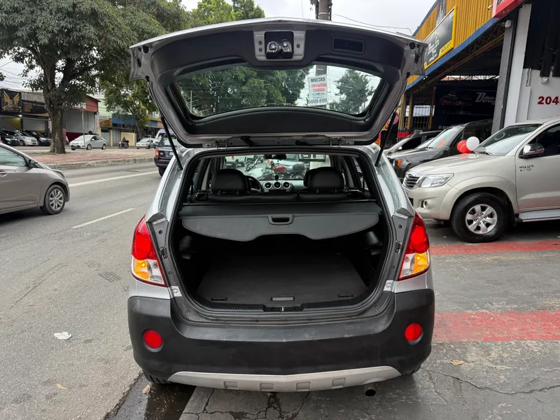 Chevrolet Captiva Prata