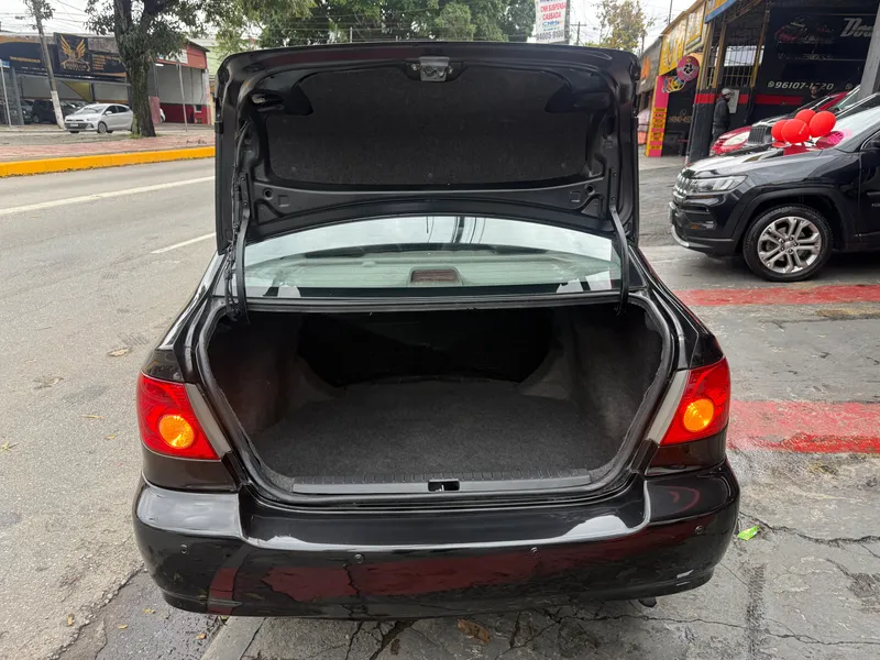 Toyota Corolla Preto