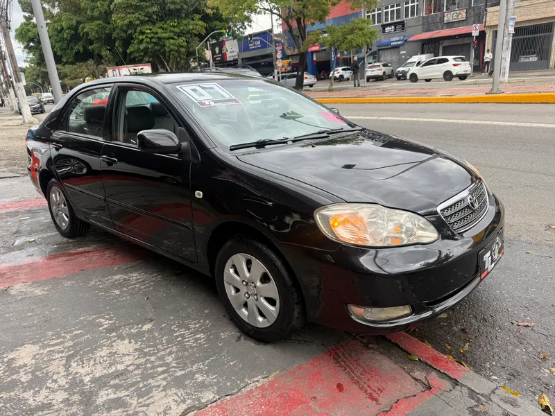 Toyota Corolla Preto
