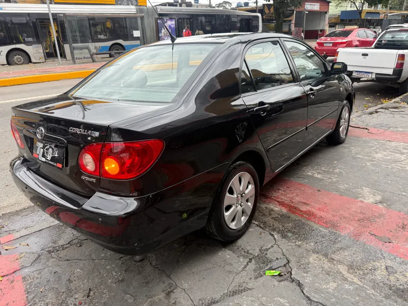 Toyota Corolla Preto