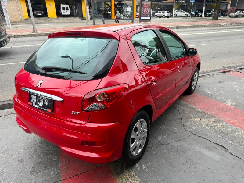 Peugeot 207 Vermelho