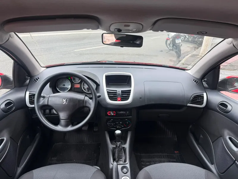 Peugeot 207 Vermelho