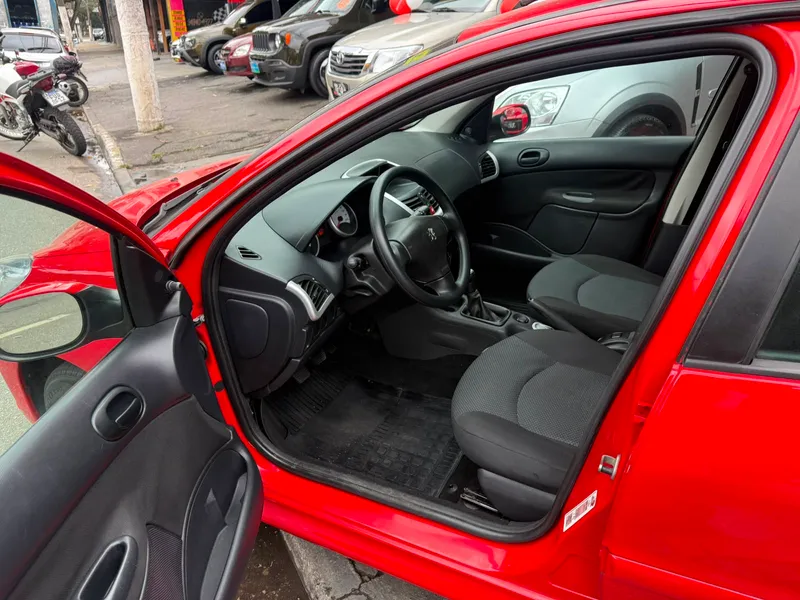 Peugeot 207 Vermelho