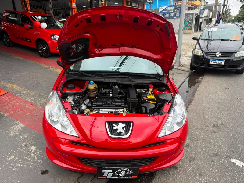 Peugeot 207 Vermelho