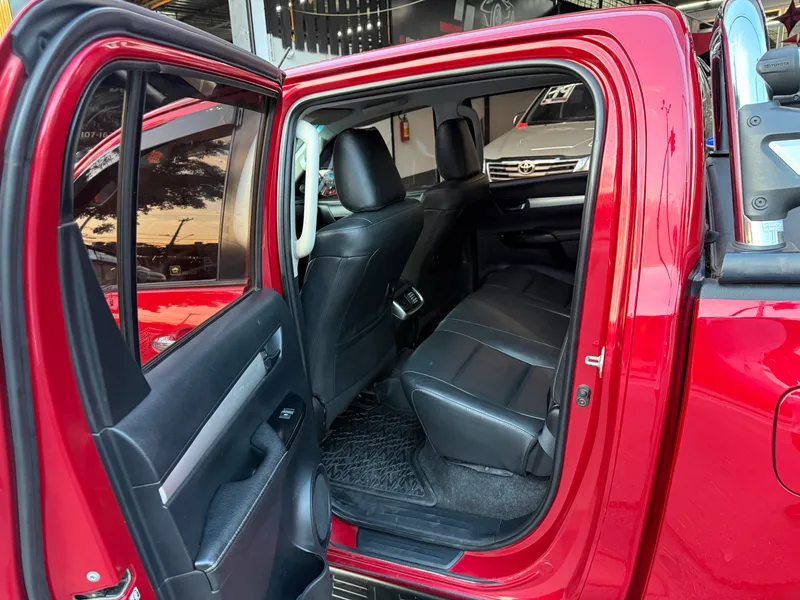 Toyota Hilux Cabine Dupla Vermelho