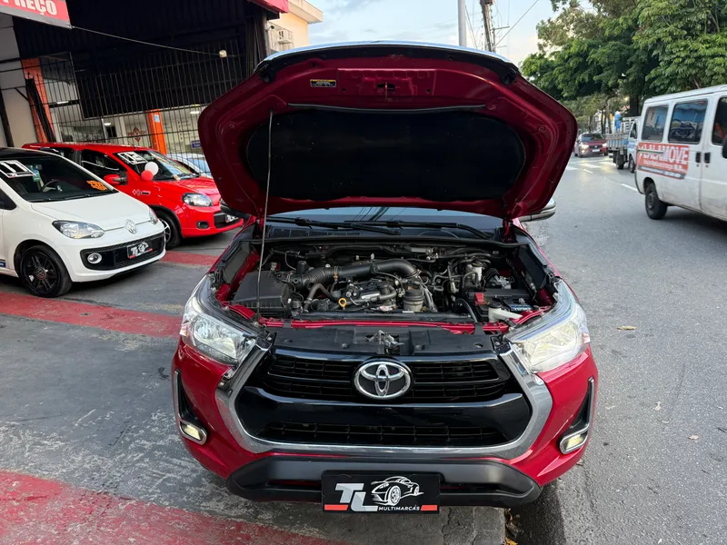 Toyota Hilux Cabine Dupla Vermelho