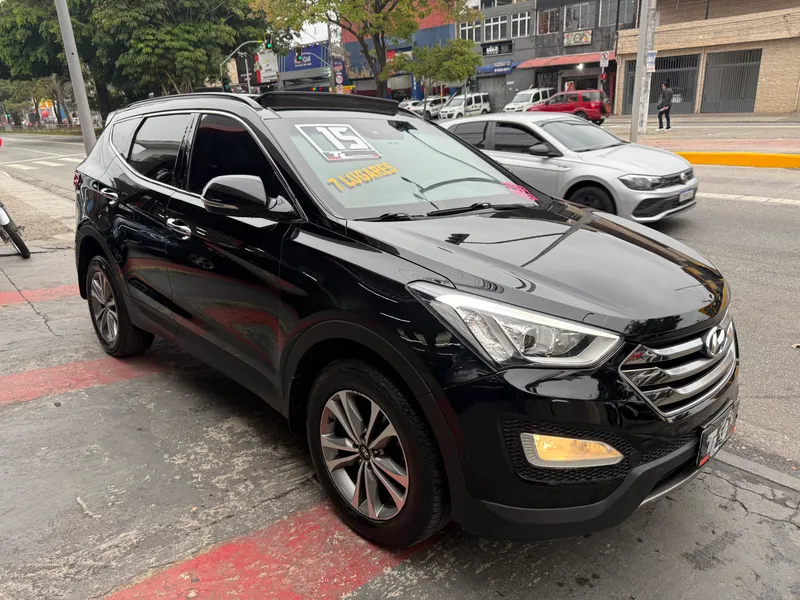 Hyundai Santa Fe Preto