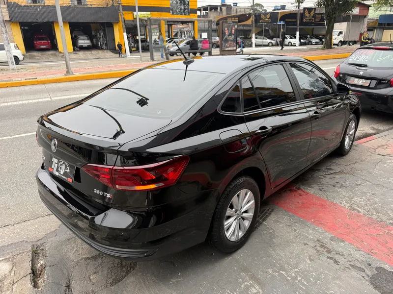 Volkswagen Virtus Preto
