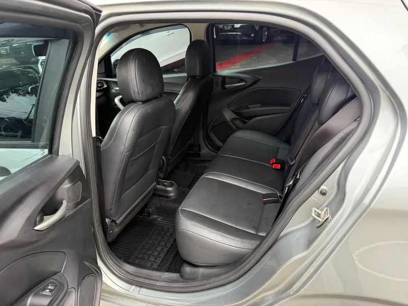 Fiat Argo Cinza