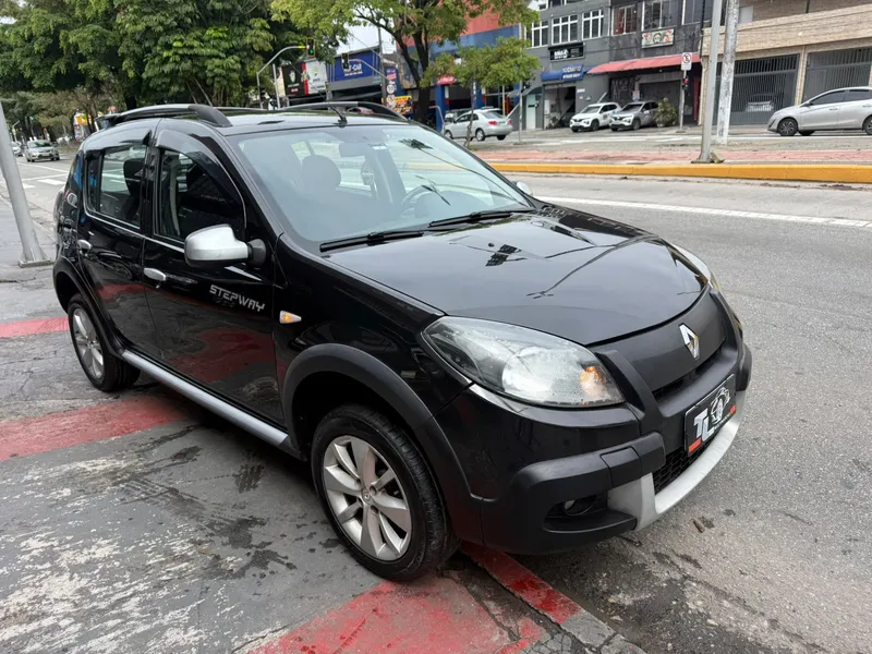 Renault Sandero Stepway Preto
