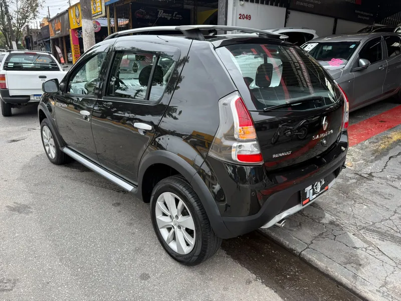 Renault Sandero Stepway Preto