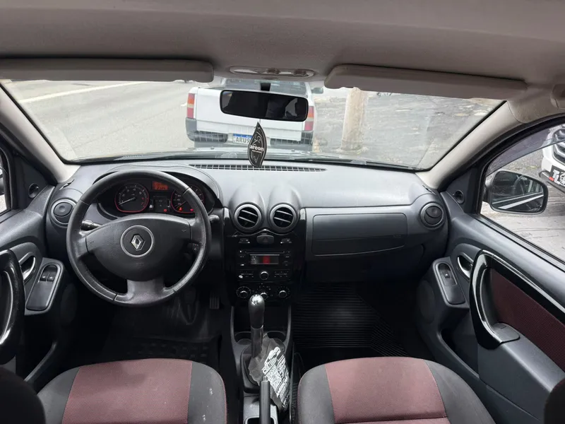Renault Sandero Stepway Preto