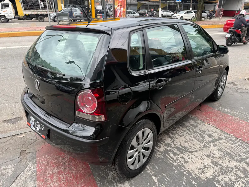 Volkswagen Polo Preto