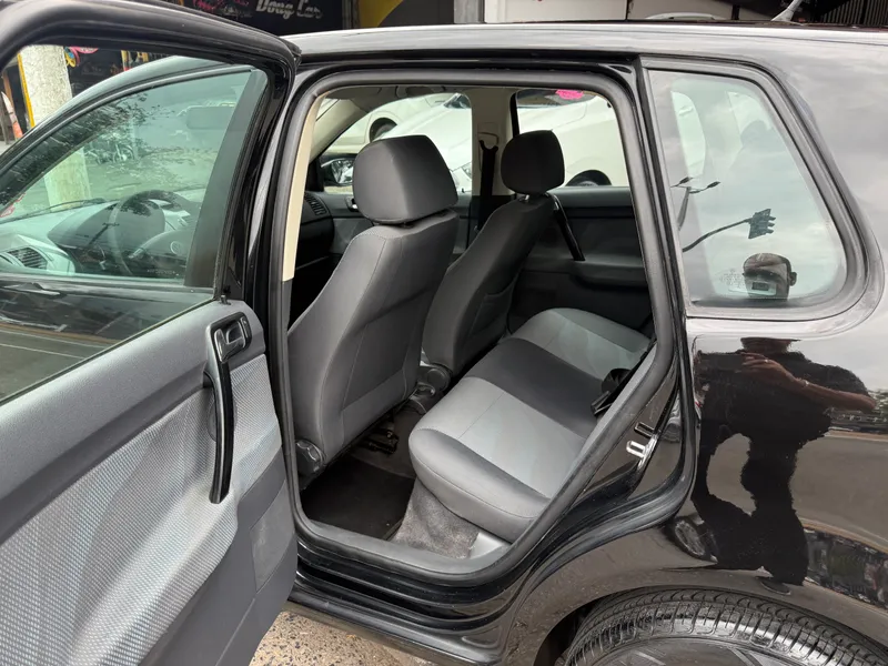 Volkswagen Polo Preto