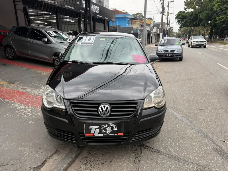 Volkswagen Polo Preto