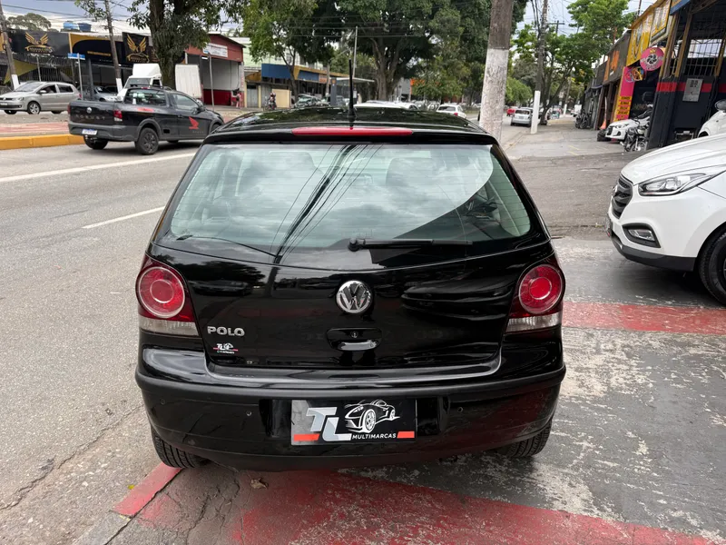 Volkswagen Polo Preto