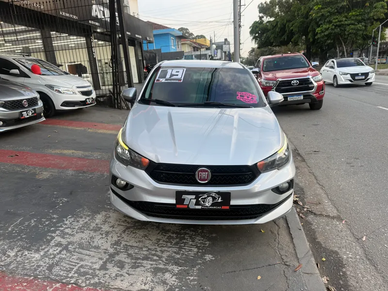 Fiat Cronos Prata