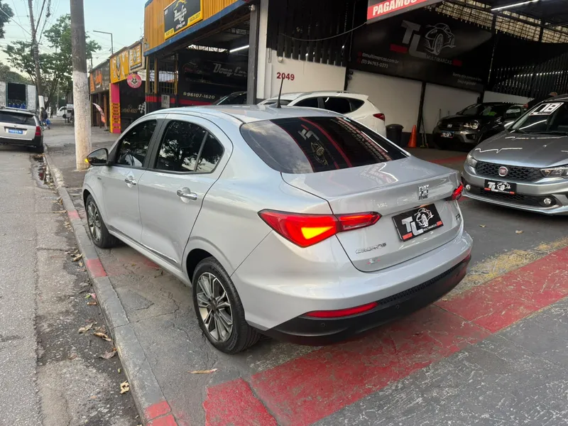 Fiat Cronos Prata
