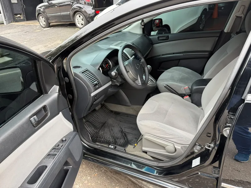 Nissan Sentra Preto
