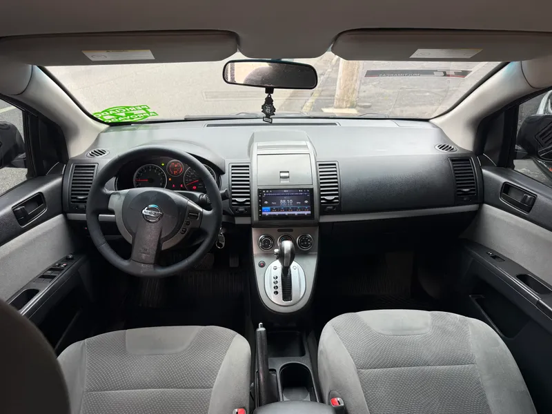 Nissan Sentra Preto