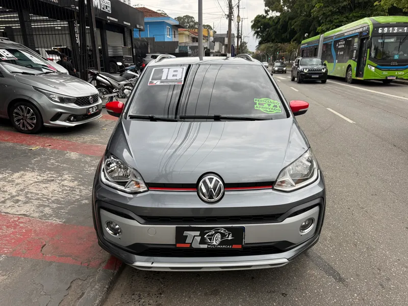 Volkswagen up! cross Cinza