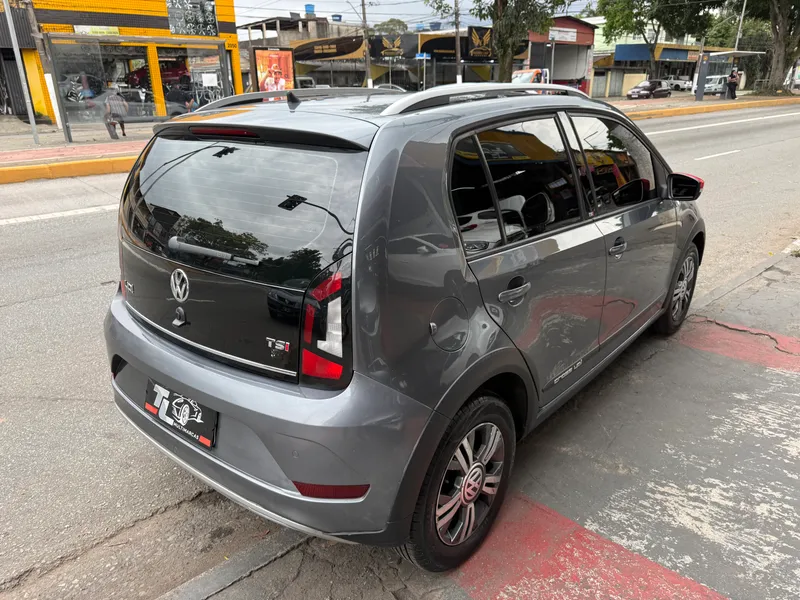 Volkswagen up! cross Cinza