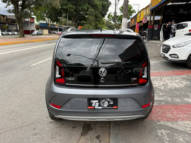 Volkswagen up! cross Cinza