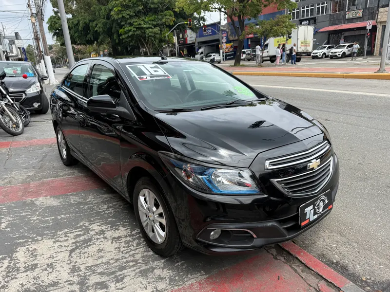 Chevrolet Prisma Preto