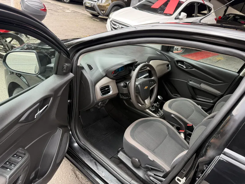 Chevrolet Prisma Preto
