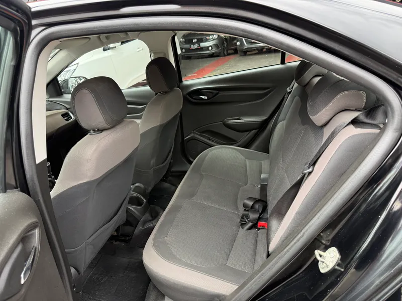 Chevrolet Prisma Preto