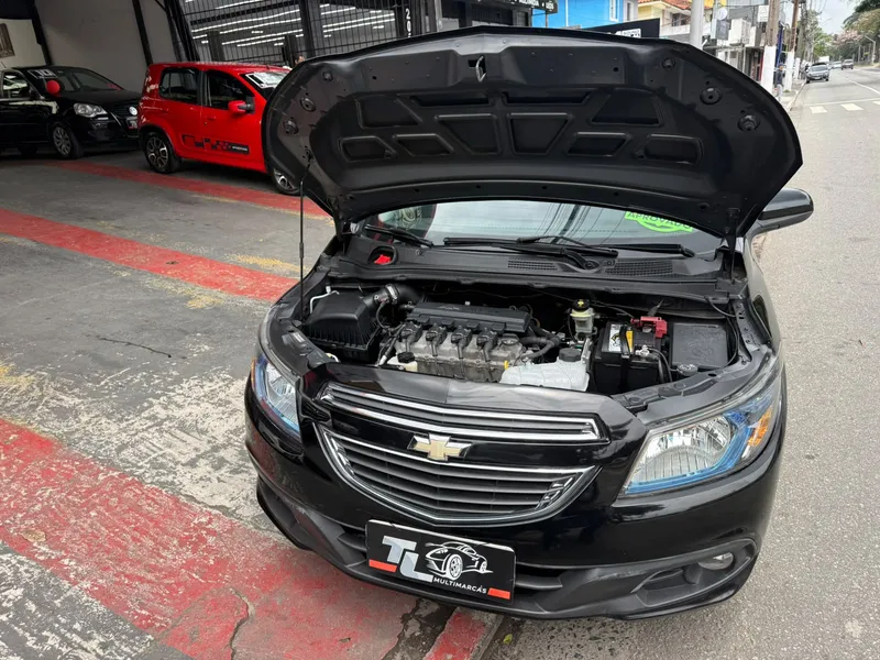 Chevrolet Prisma Preto