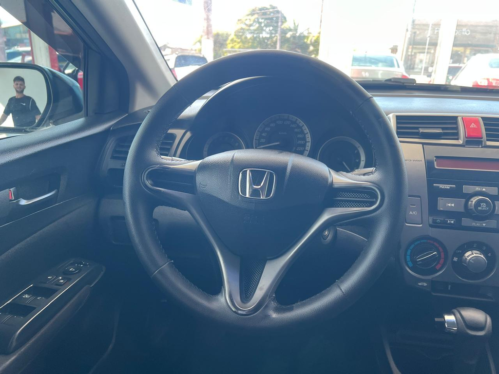 Honda City Cinza