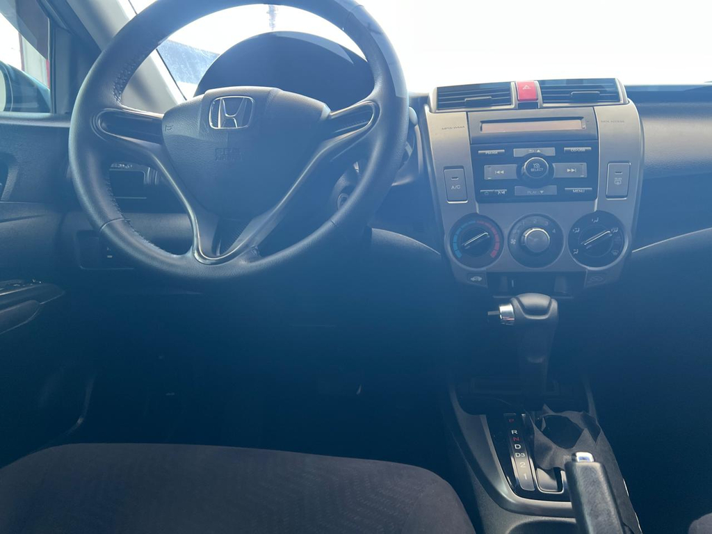 Honda City Cinza