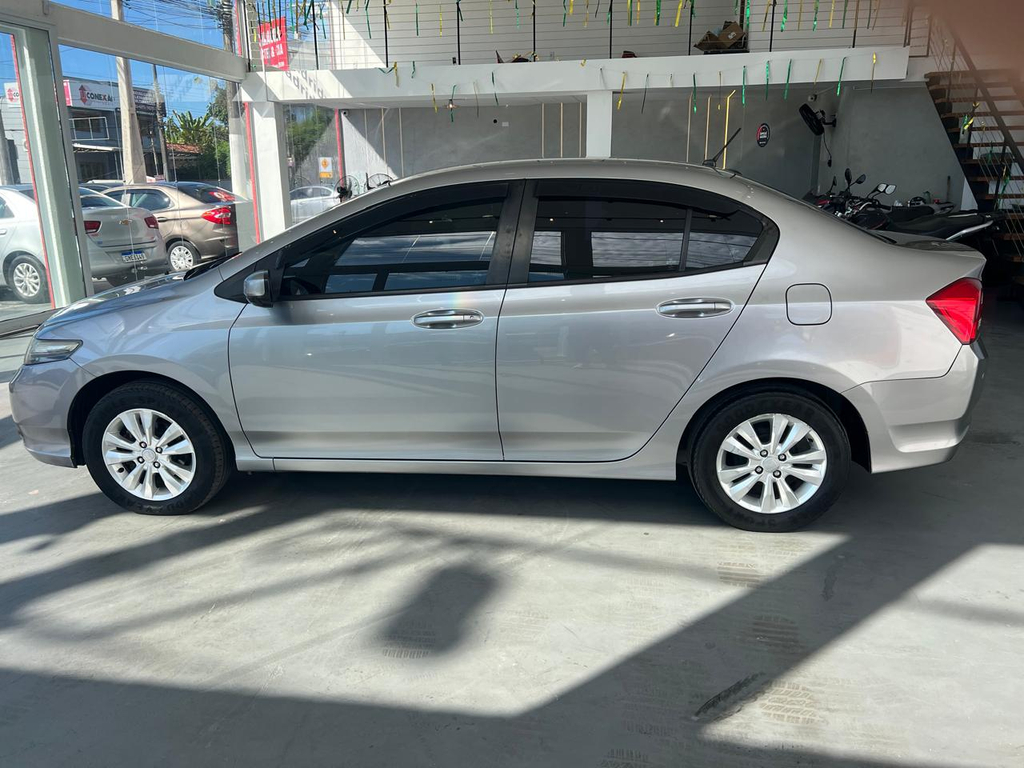 Honda City Cinza