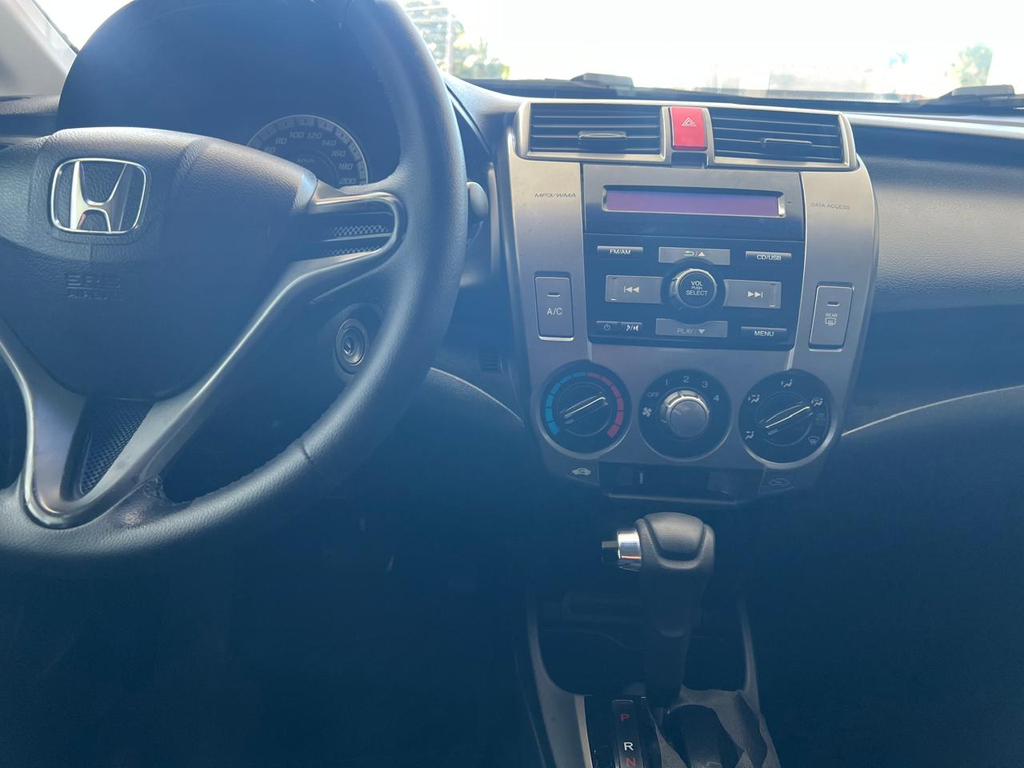 Honda City Cinza