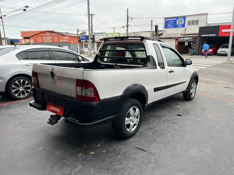 Fiat Strada Branco
