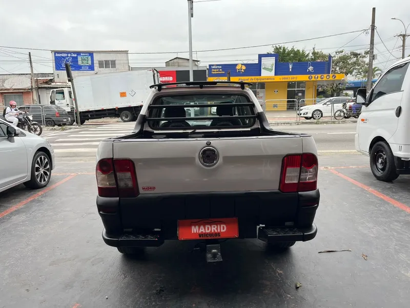 Fiat Strada Branco