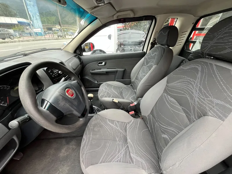 Fiat Strada Branco