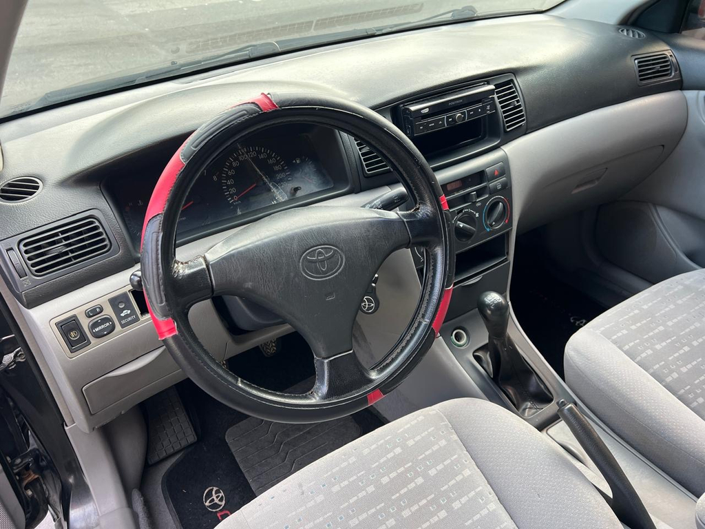 Toyota Corolla Preto