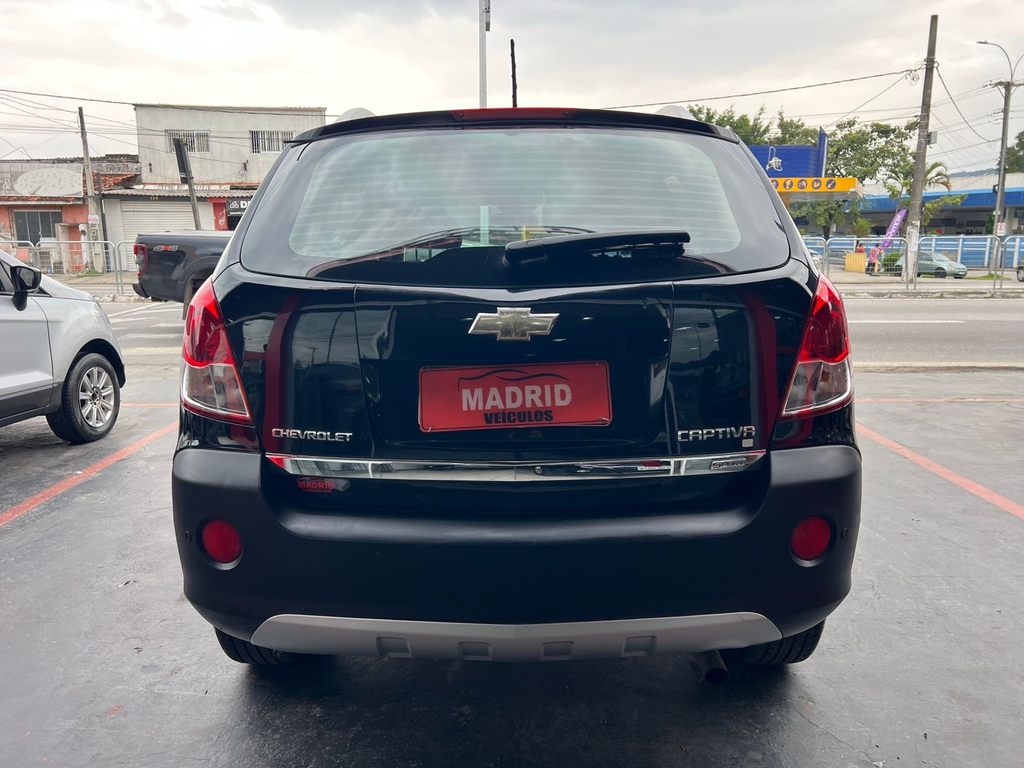 Chevrolet Captiva Preto