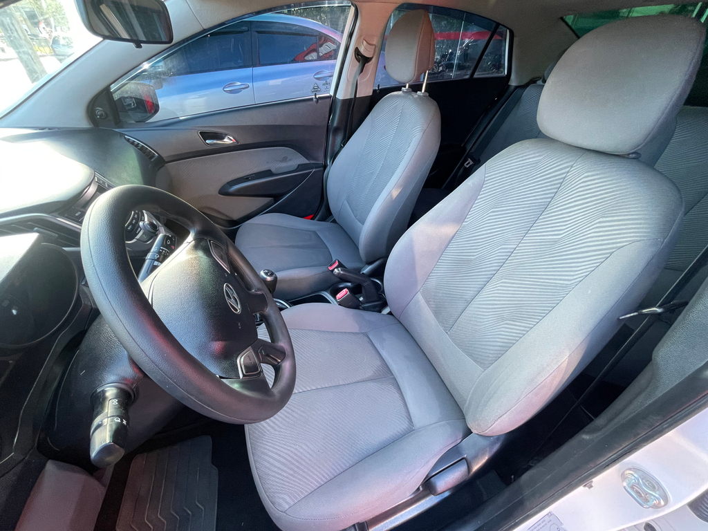 Hyundai HB20S Branco