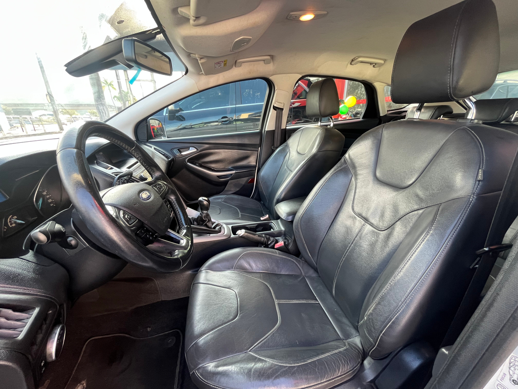 Ford Focus Branco