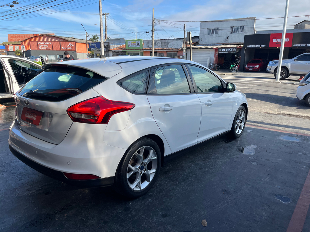 Ford Focus Branco